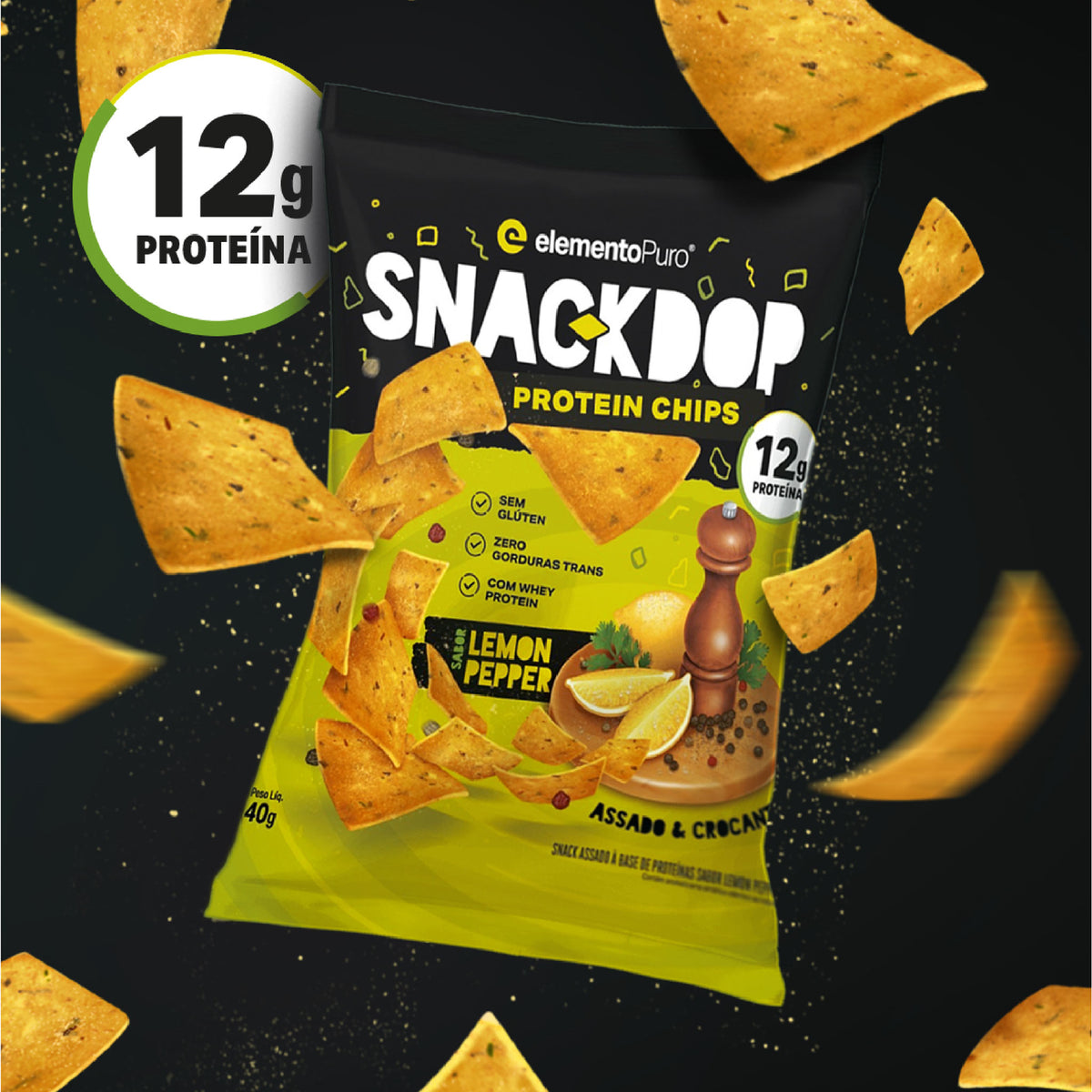 Pacote de SNACKDOP Protein Chips Lemon Pepper entre chips